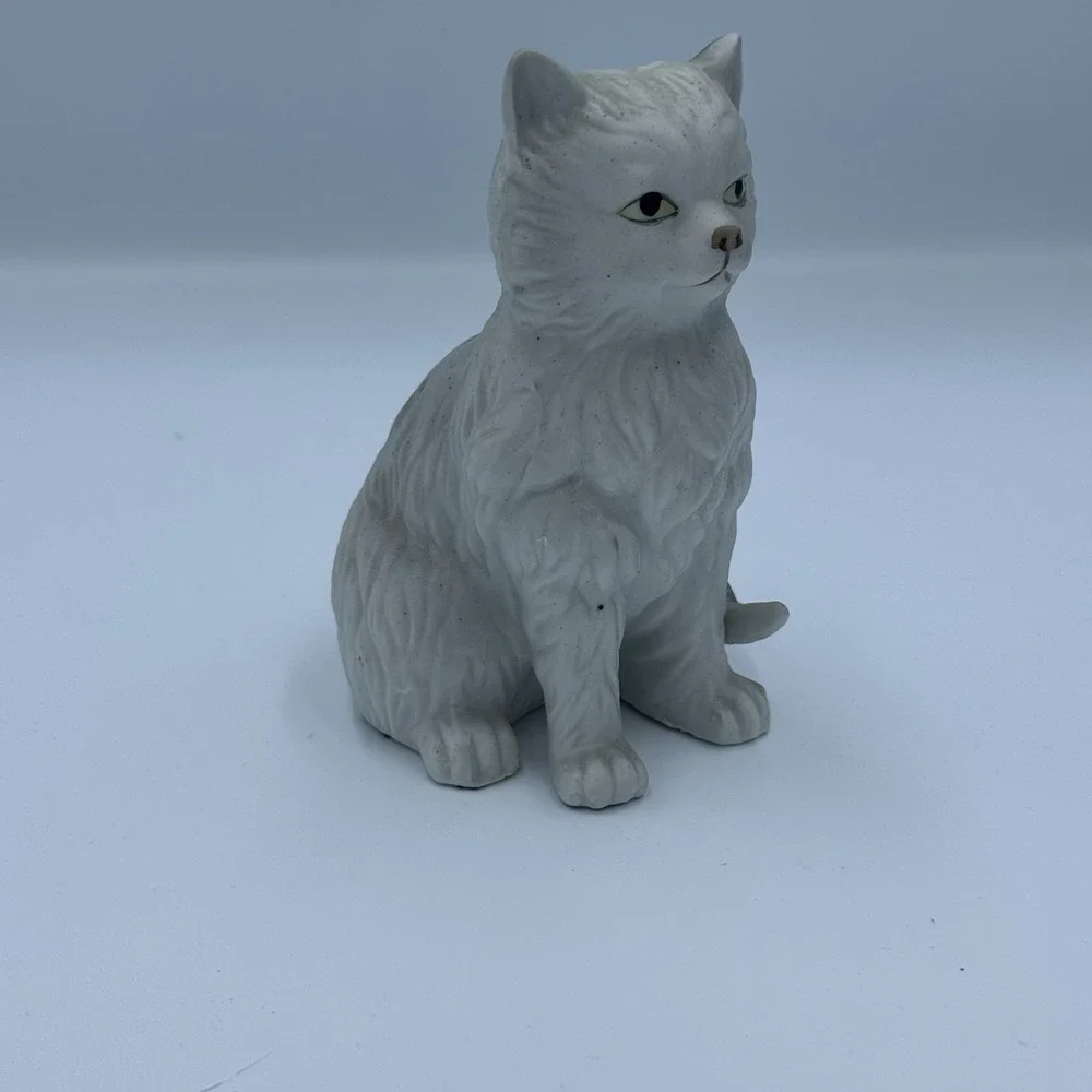 Vintage Cat Figure Ceramic White Black Tail‎